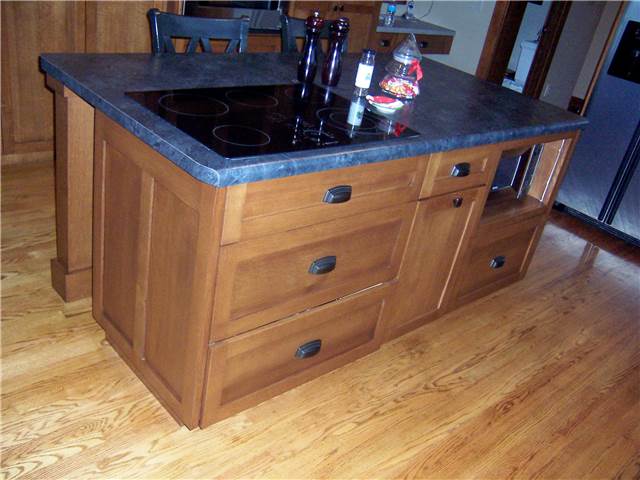 Cabinet style - full overlay / Door & drawer front style - flat panel